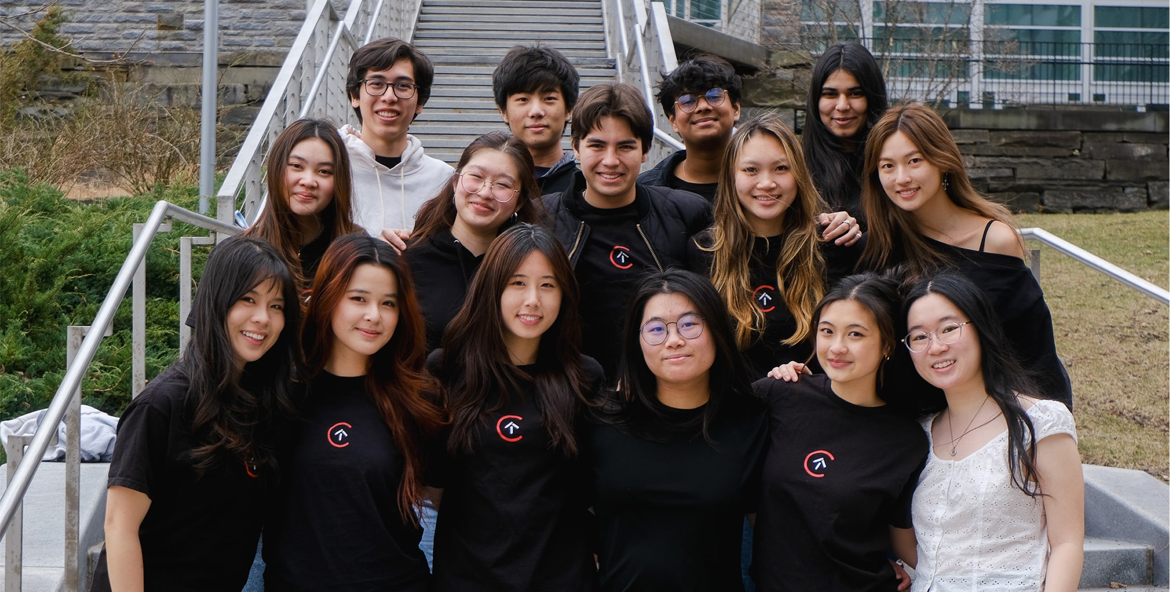 DTI students posing in front of Gates Hall